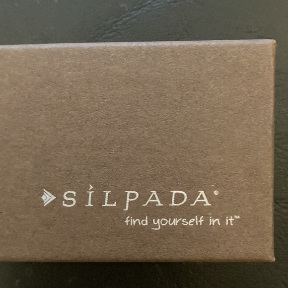 New!Silpada sterling silver Lily of the valley charm wth carabiner clasp - Picture 2 of 3